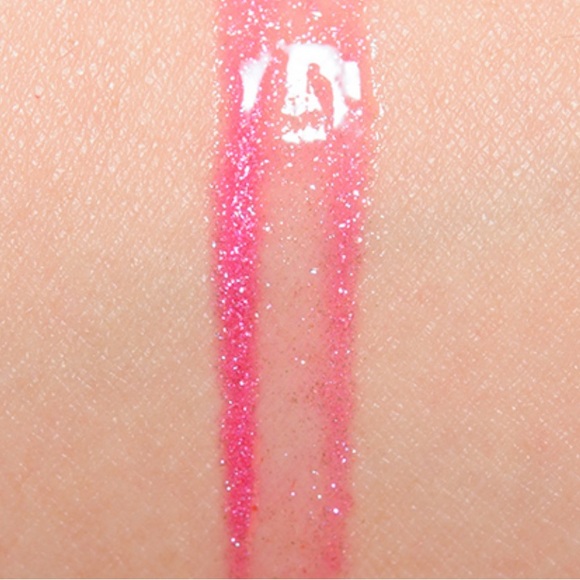 Miley Cyrus Mac Lip Gloss LIMITED NIB - Picture 4 of 5